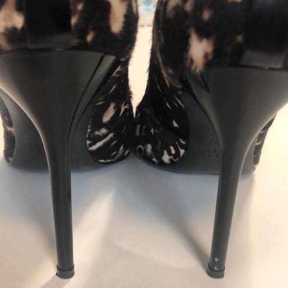Stuart Weitzman Pony Hair Stilettos size 8 - Picture 6 of 6